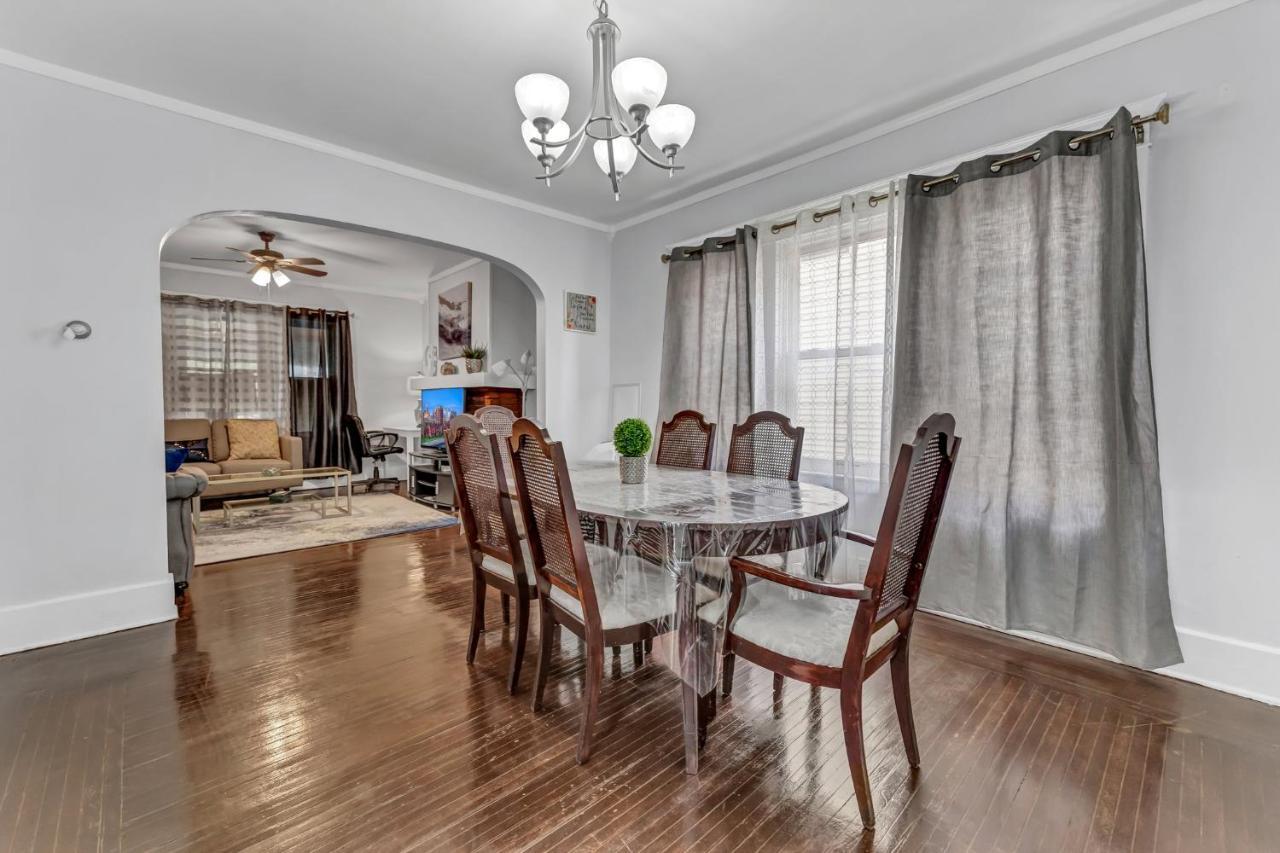 Вілла Renovated Main Floor Large 3 Bed House Баффало Екстер'єр фото